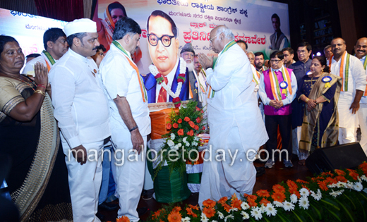 Congress Convention at Town Hall 1
